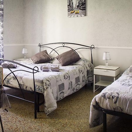 Appartamento Residence Sole E Luna โรม ภายนอก รูปภาพ
