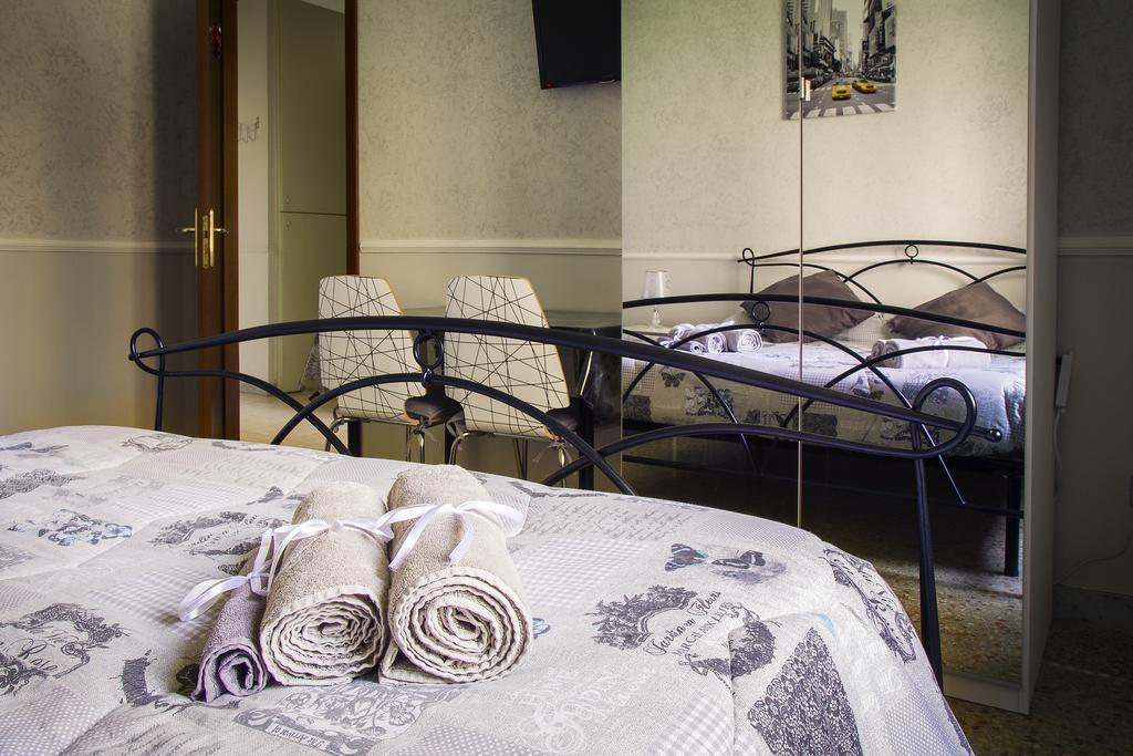 Appartamento Residence Sole E Luna โรม ภายนอก รูปภาพ